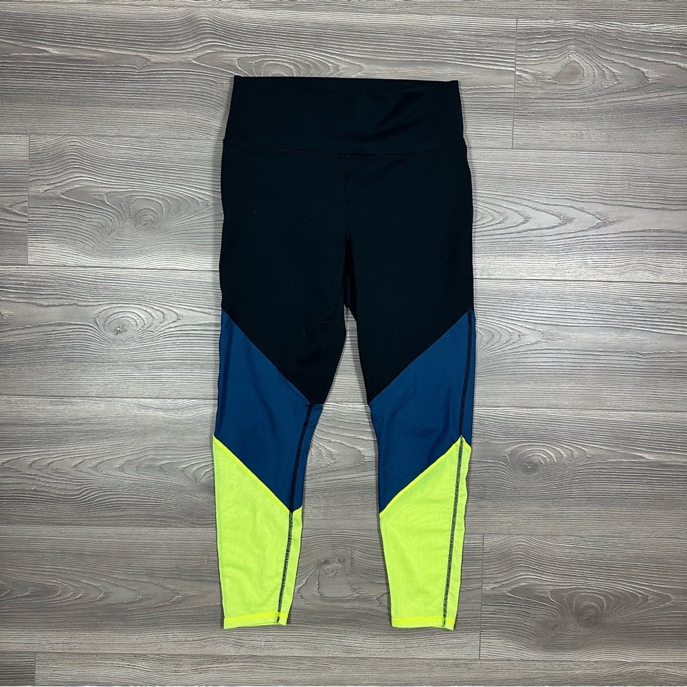 Fabletics PowerHold Leggings Medium Neon Colorblock Black‎ Cropped Activewear